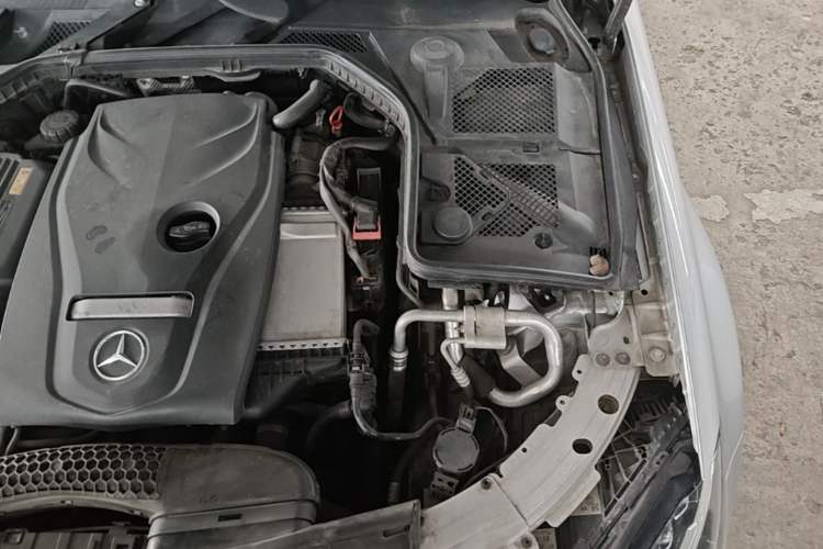 Used Mercedes-Benz C-Class 2015 C 180 L Sport Edition Engine Bay Left
