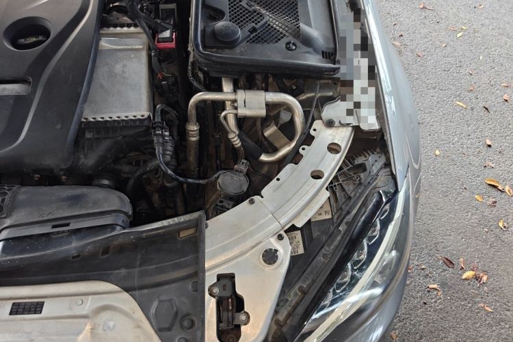 Used Mercedes-Benz C-Class 2015 C 200 L Sport Edition Engine Bay Left