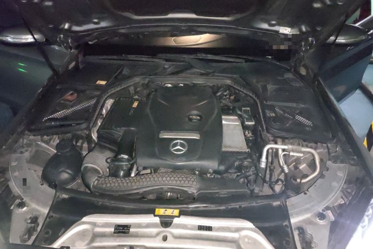 Used Mercedes-Benz C-Class 2015 Facelift C 200 L Engine Bay