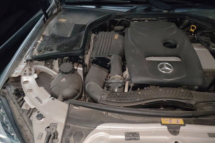 Used Mercedes-Benz C-Class 2015 C 200 L 4MATIC Sport Edition Engine Bay Right