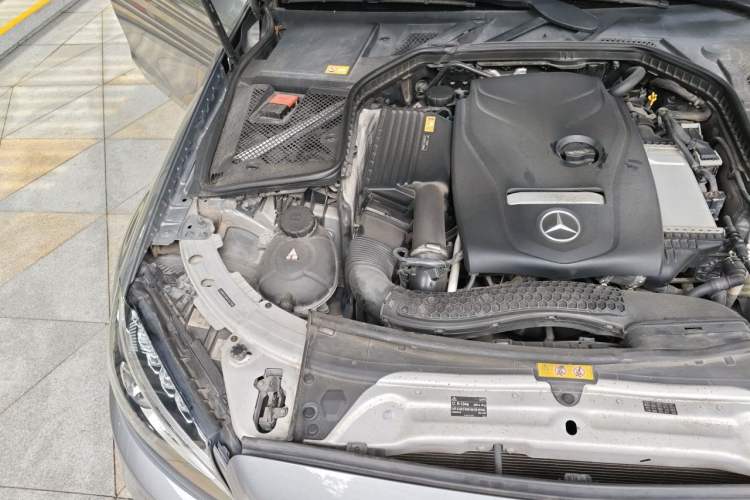 Used Mercedes-Benz C-Class 2015 Revised C 200 L Sport Edition Engine Bay Right