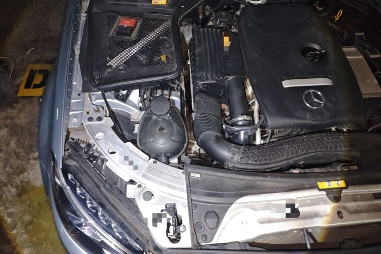 Used Mercedes-Benz C-Class 2015 C 200 L 4MATIC Sport Edition Engine Bay Right