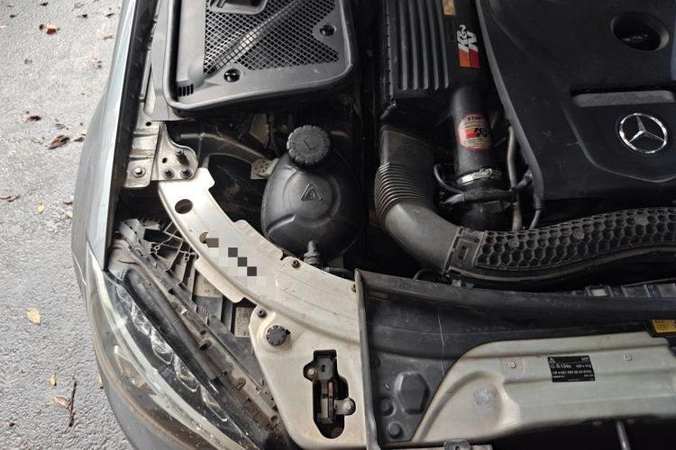 Used Mercedes-Benz C-Class 2015 C 200 L Sport Edition Engine Bay Right