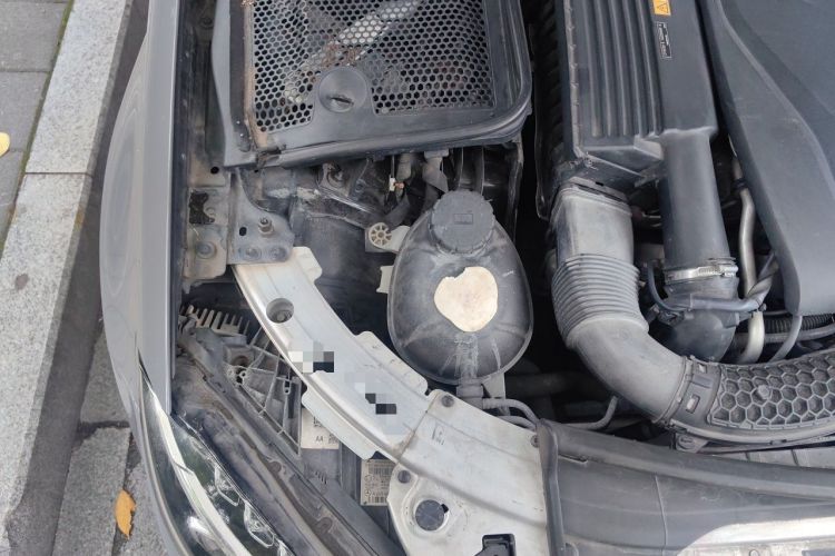 Used Mercedes-Benz C-Class 2015 C 200 Sport Edition Engine Bay Right