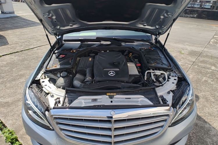 Used Mercedes-Benz C-Class 2015 C 200 L Engine Bay