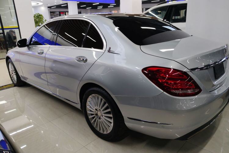 Used Mercedes-Benz C-Class 2015 Facelift C 200 L Exterior 3
