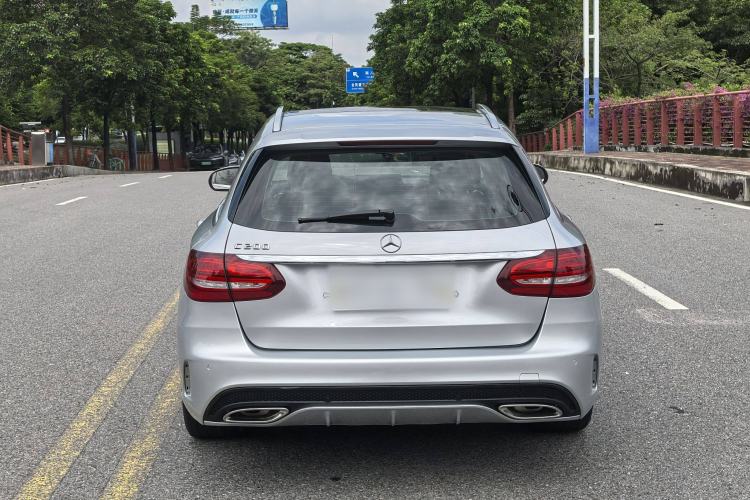 Used Mercedes-Benz C-Class 2015 C 200 station wagon Exterior 4