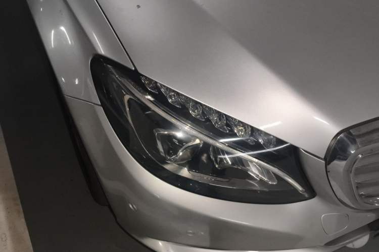 Used Mercedes-Benz C-Class 2015 Facelift C 200 L Exterior 6