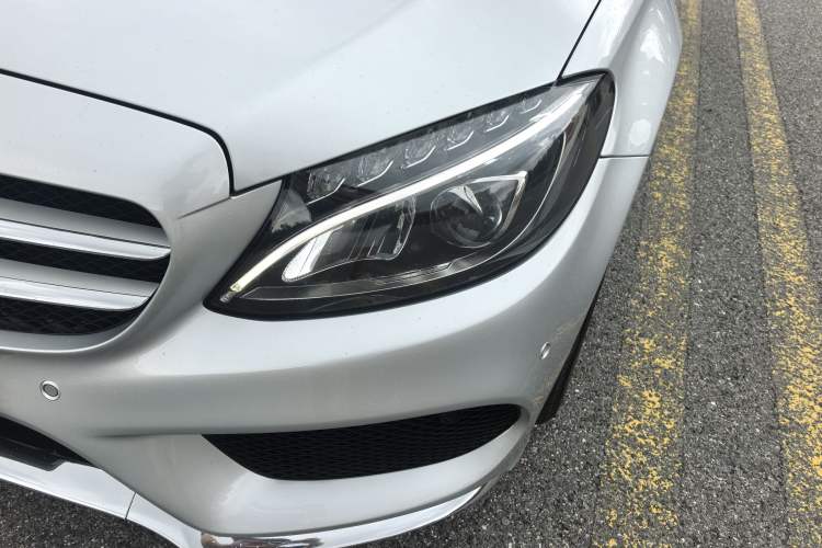 Used Mercedes-Benz C-Class 2015 C 200 station wagon Exterior 7
