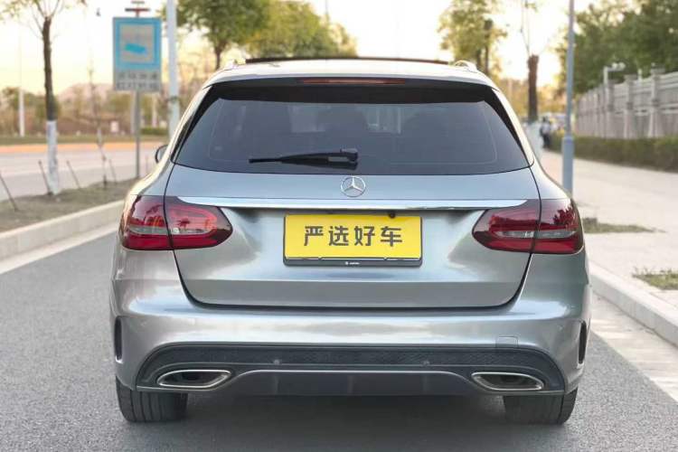 Used Mercedes-Benz C-Class 2015 C 200 station wagon Exterior 9