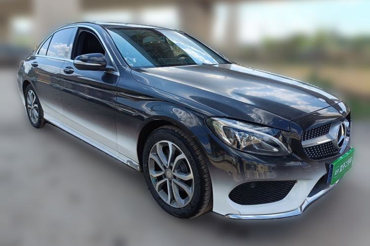 Used Mercedes-Benz C-Class 2015 C 180 L Sport Edition Front Right 45 Deg