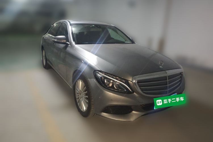 Used Mercedes-Benz C-Class 2015 C 180 L Front Right 45 Deg