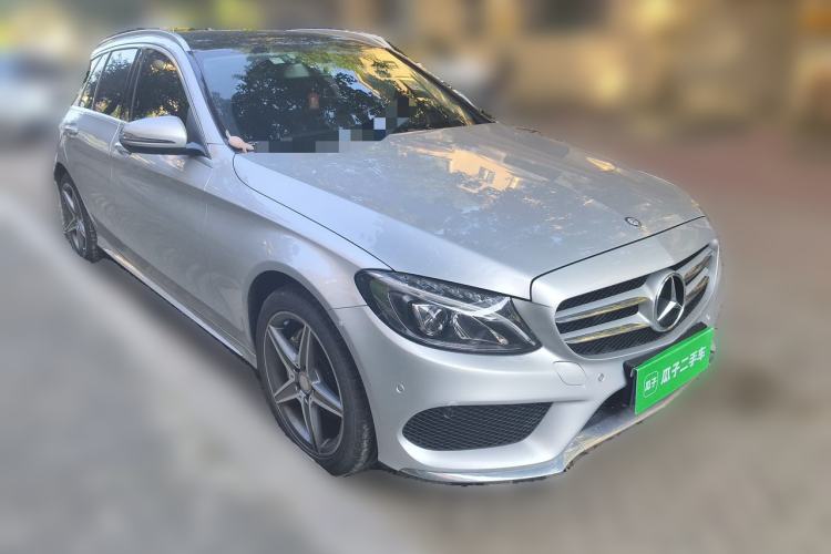 Used Mercedes-Benz C-Class 2015 C 200 station wagon Front Right 45 Deg
