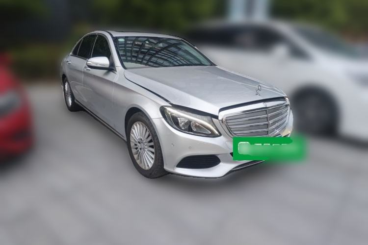 Used Mercedes-Benz C-Class 2015 Facelift C 180 L Front Right 45 Deg
