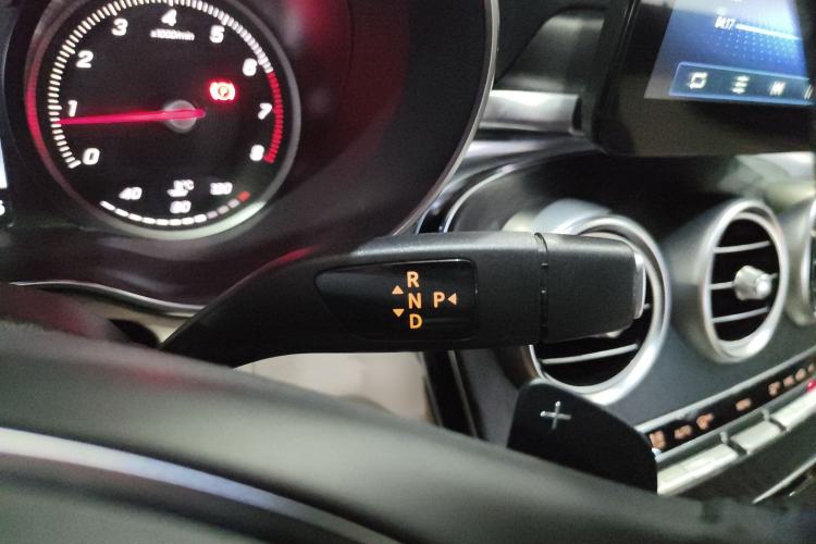 Used Mercedes-Benz C-Class 2015 C 200 station wagon Gear Lever