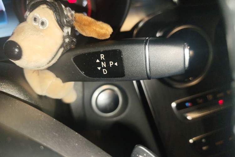Used Mercedes-Benz C-Class 2015 C 200 L 4MATIC Sport Edition Gear Lever