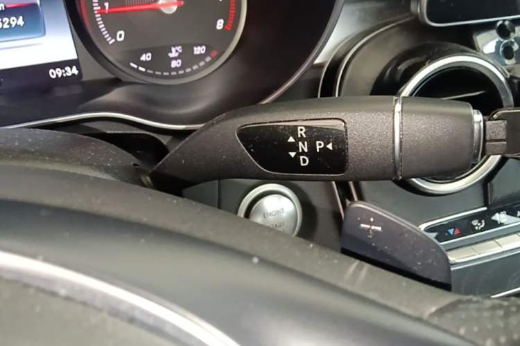 Used Mercedes-Benz C-Class 2015 C 260 L Sport Edition Gear Lever