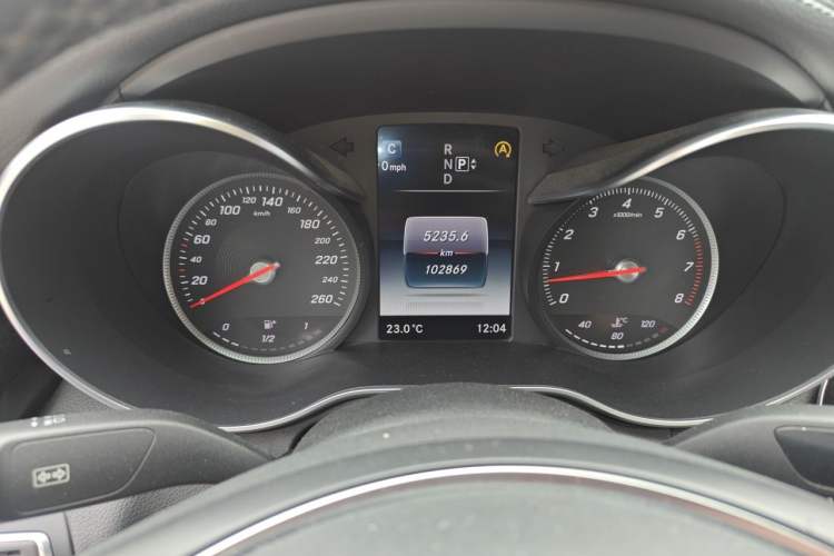 Used Mercedes-Benz C-Class 2015 C 200 L Sport Edition Instrument Cluster