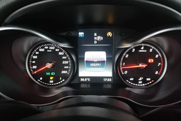 Used Mercedes-Benz C-Class 2015 C 180 L Sport Edition Instrument Cluster