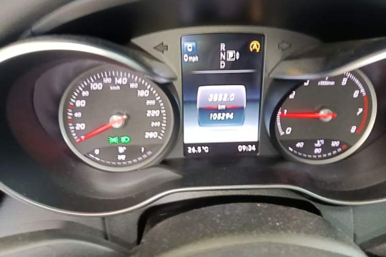 Used Mercedes-Benz C-Class 2015 C 260 L Sport Edition Instrument Cluster