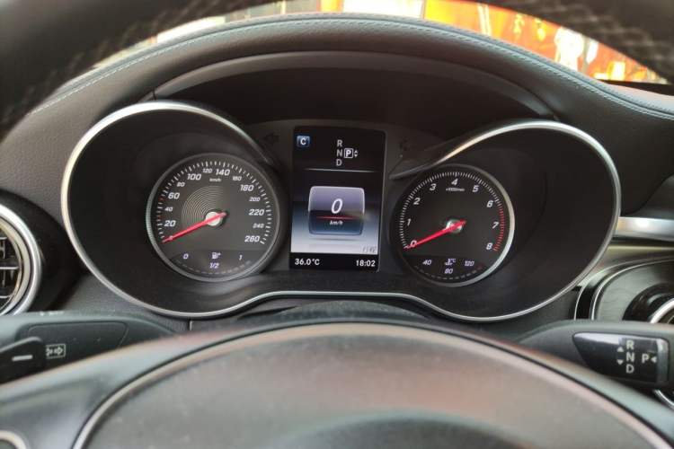 Used Mercedes-Benz C-Class 2015 C 200 L Sport Edition Instrument Cluster