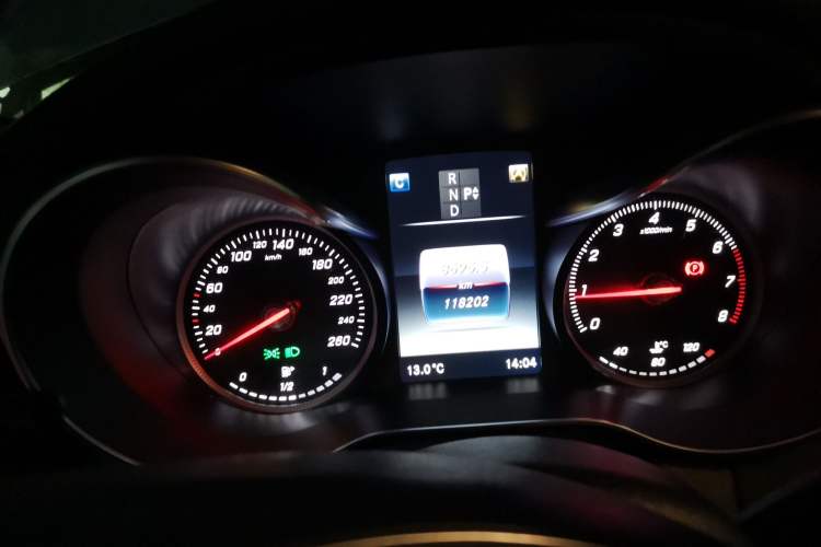 Used Mercedes-Benz C-Class 2015 Revised C 200 L Sport Edition Instrument Cluster