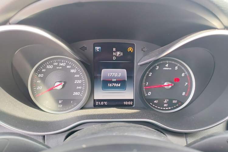 Used Mercedes-Benz C-Class 2015 C 200 L Instrument Cluster