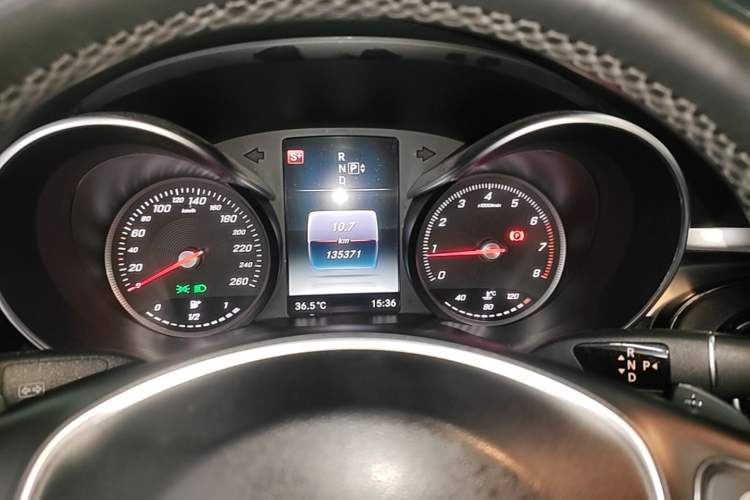 Used Mercedes-Benz C-Class 2015 Revised C 200 L Sport Edition Instrument Cluster