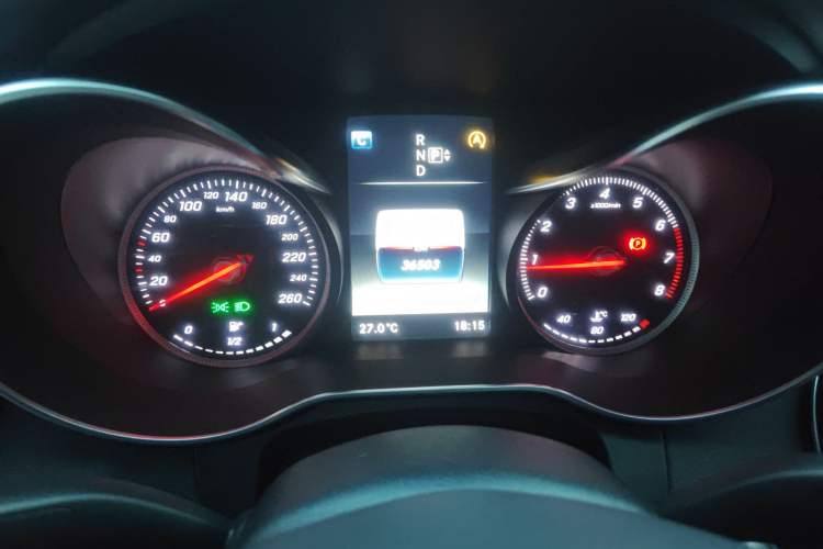 Used Mercedes-Benz C-Class 2015 Facelift C 180 L Instrument Cluster
