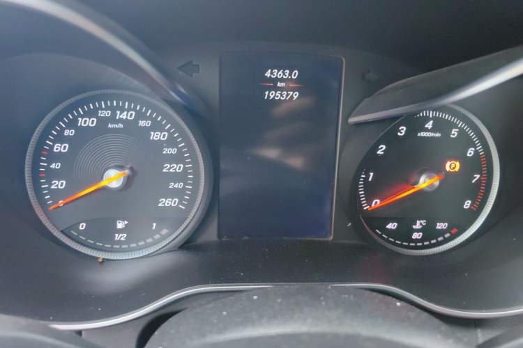 Used Mercedes-Benz C-Class 2015 C 200 Sport Edition Instrument Cluster