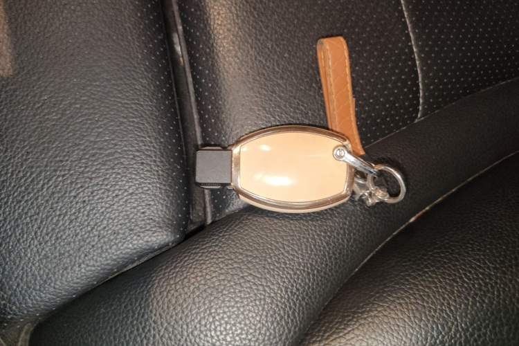 Used Mercedes-Benz C-Class 2015 C 200 station wagon Interior 1