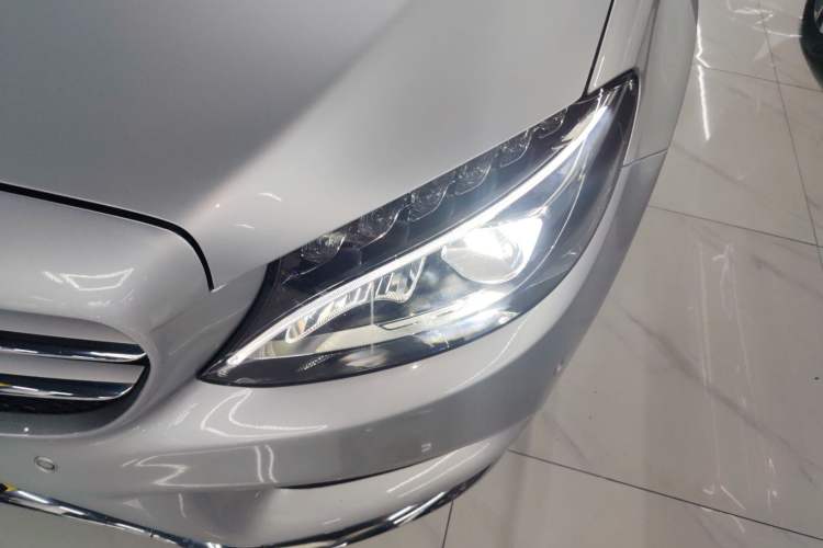 Used Mercedes-Benz C-Class 2015 C 200 L Sport Edition Left Front Headlight