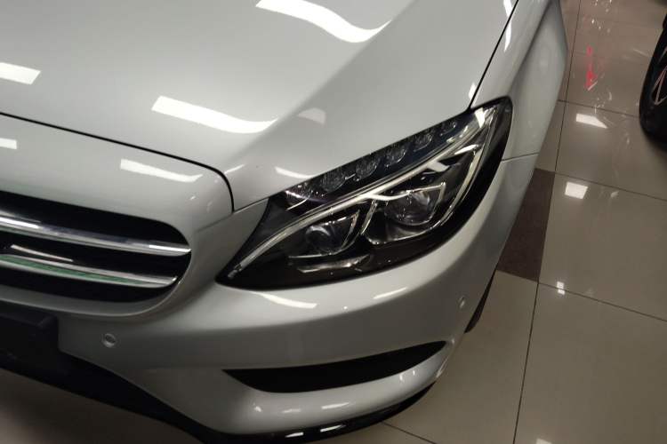 Used Mercedes-Benz C-Class 2015 C 200 Sport Edition 4MATIC Left Front Headlight