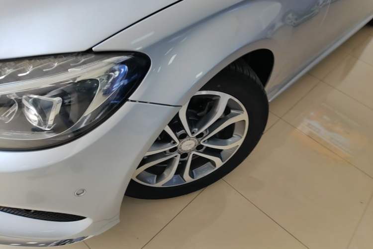 Used Mercedes-Benz C-Class 2015 C 200 L Sport Edition Left Front Wheel Hub