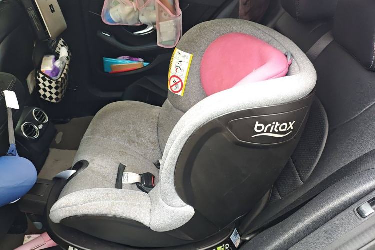 Used Mercedes-Benz C-Class 2015 C 200 station wagon Left Rear Seat