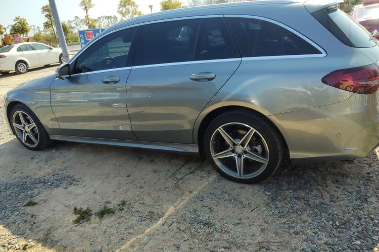 Used Mercedes-Benz C-Class 2015 C 200 station wagon Left Side