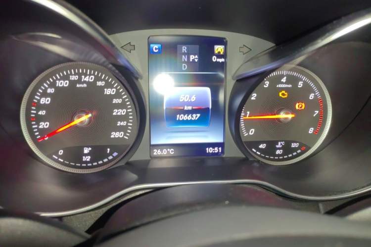 Used Mercedes-Benz C-Class 2015 Restyled C 180 L Sport Edition Odometer Close Up