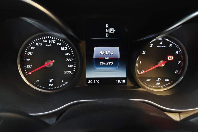 Used Mercedes-Benz C-Class 2015 C 200 Sport Edition Odometer Close Up