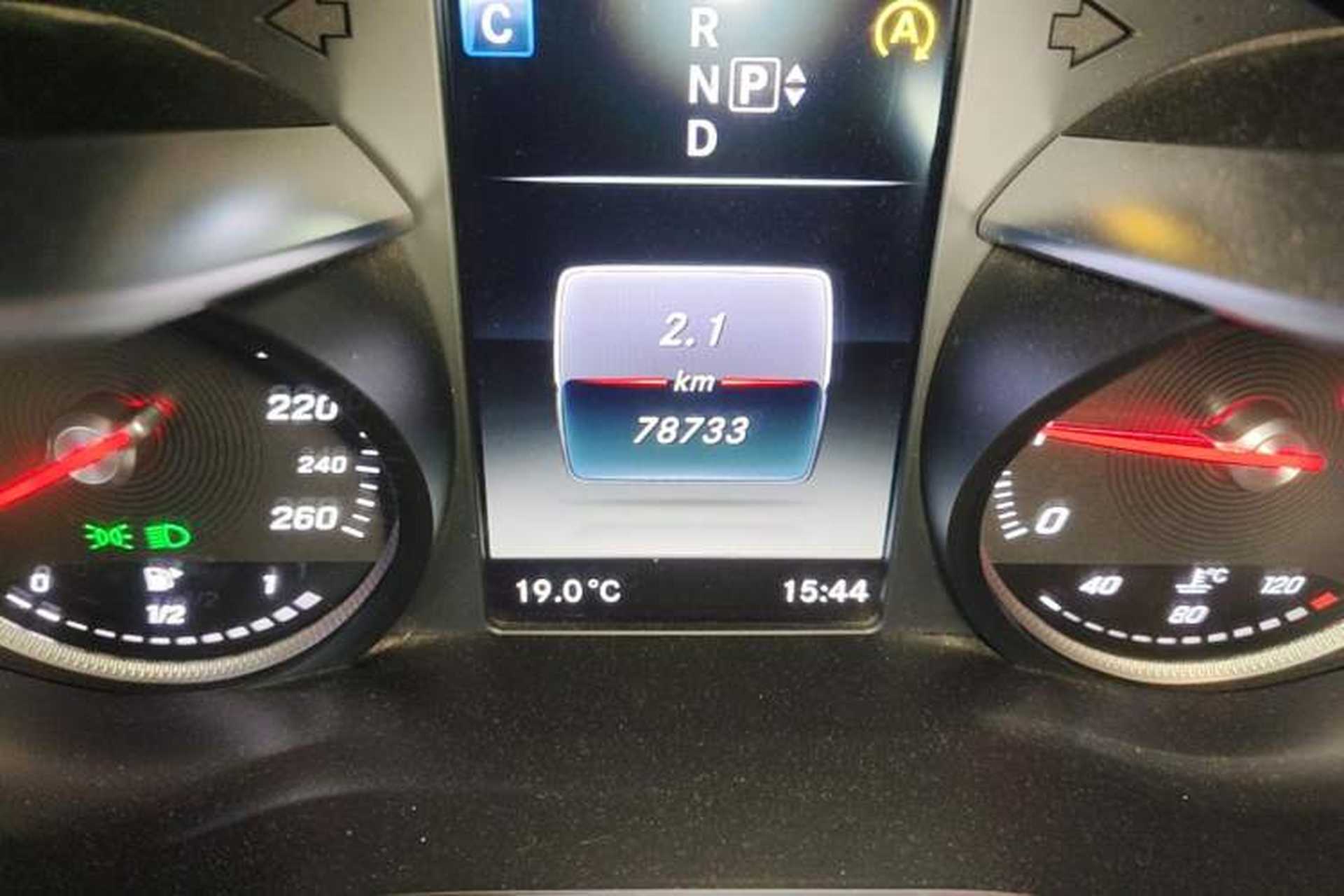 Used Mercedes-Benz C-Class 2015 Revised C 200 L Sport Edition Odometer Close Up