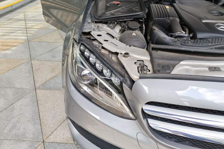 Used Mercedes-Benz C-Class 2015 Revised C 200 L Sport Edition Right Front Headlight