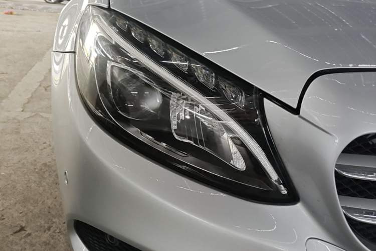 Used Mercedes-Benz C-Class 2015 C 180 L Sport Edition Right Front Headlight