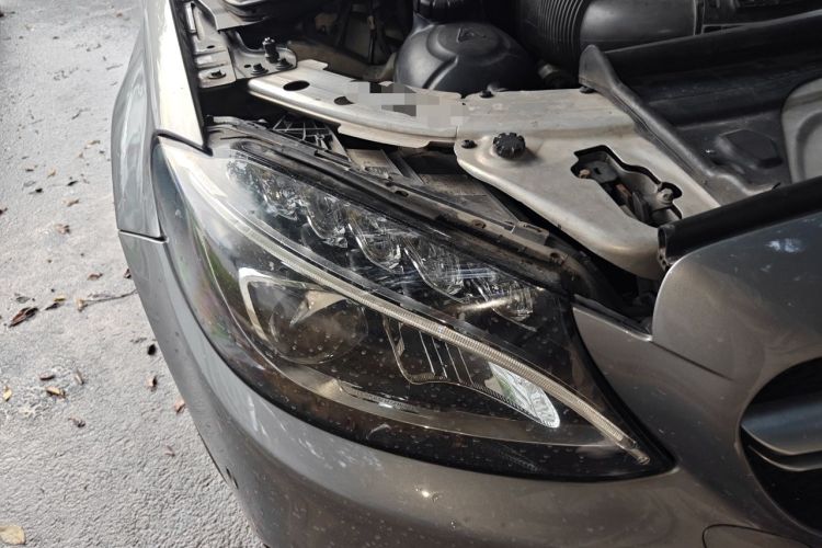 Used Mercedes-Benz C-Class 2015 C 200 L Sport Edition Right Front Headlight