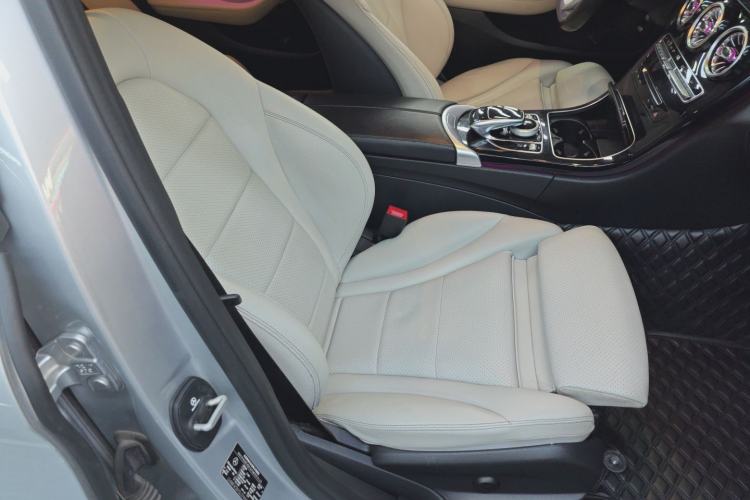Used Mercedes-Benz C-Class 2015 C 200 Sport Edition Right Front Seat