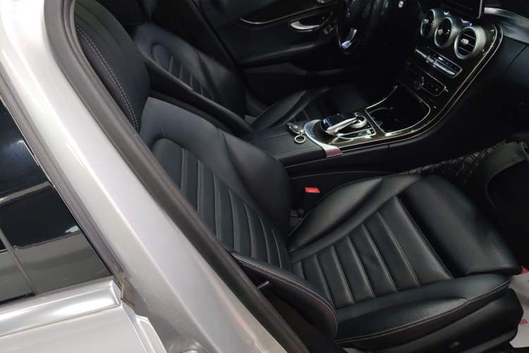 Used Mercedes-Benz C-Class 2015 Facelift C 200 L Right Front Seat