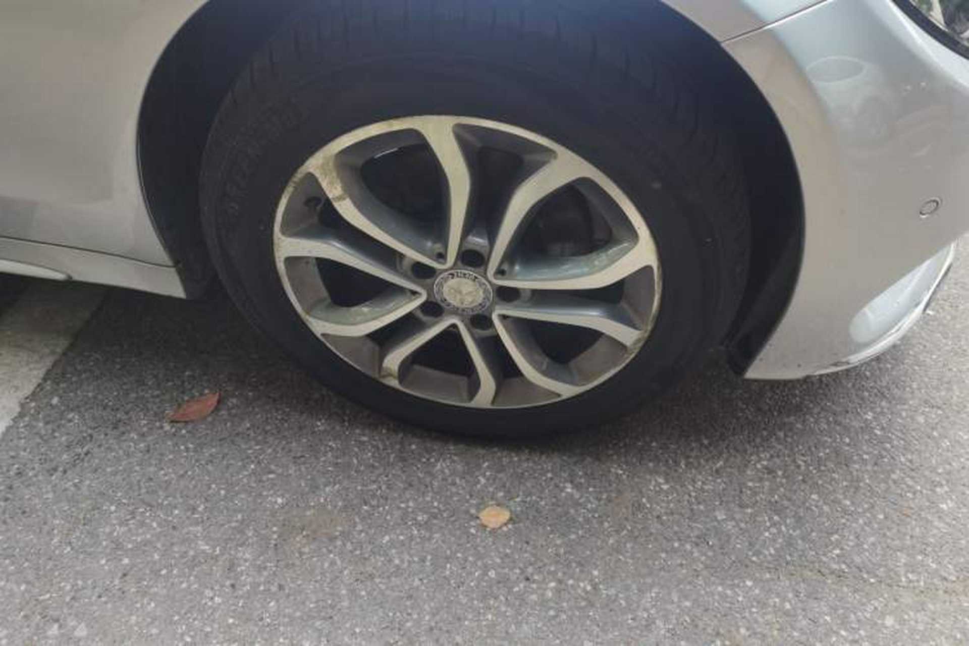 Used Mercedes-Benz C-Class 2015 Revised C 200 L Sport Edition Right Front Wheel Hub