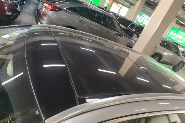 Used Mercedes-Benz C-Class 2015 C 200 station wagon Roof
