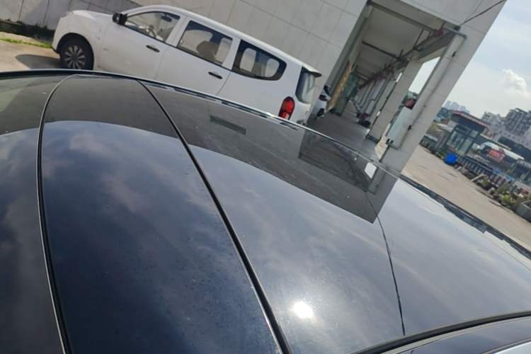 Used Mercedes-Benz C-Class 2015 C 200 L Roof