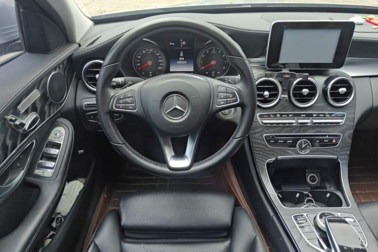 Used Mercedes-Benz C-Class 2015 C 200 L Sport Edition Steering Wheel