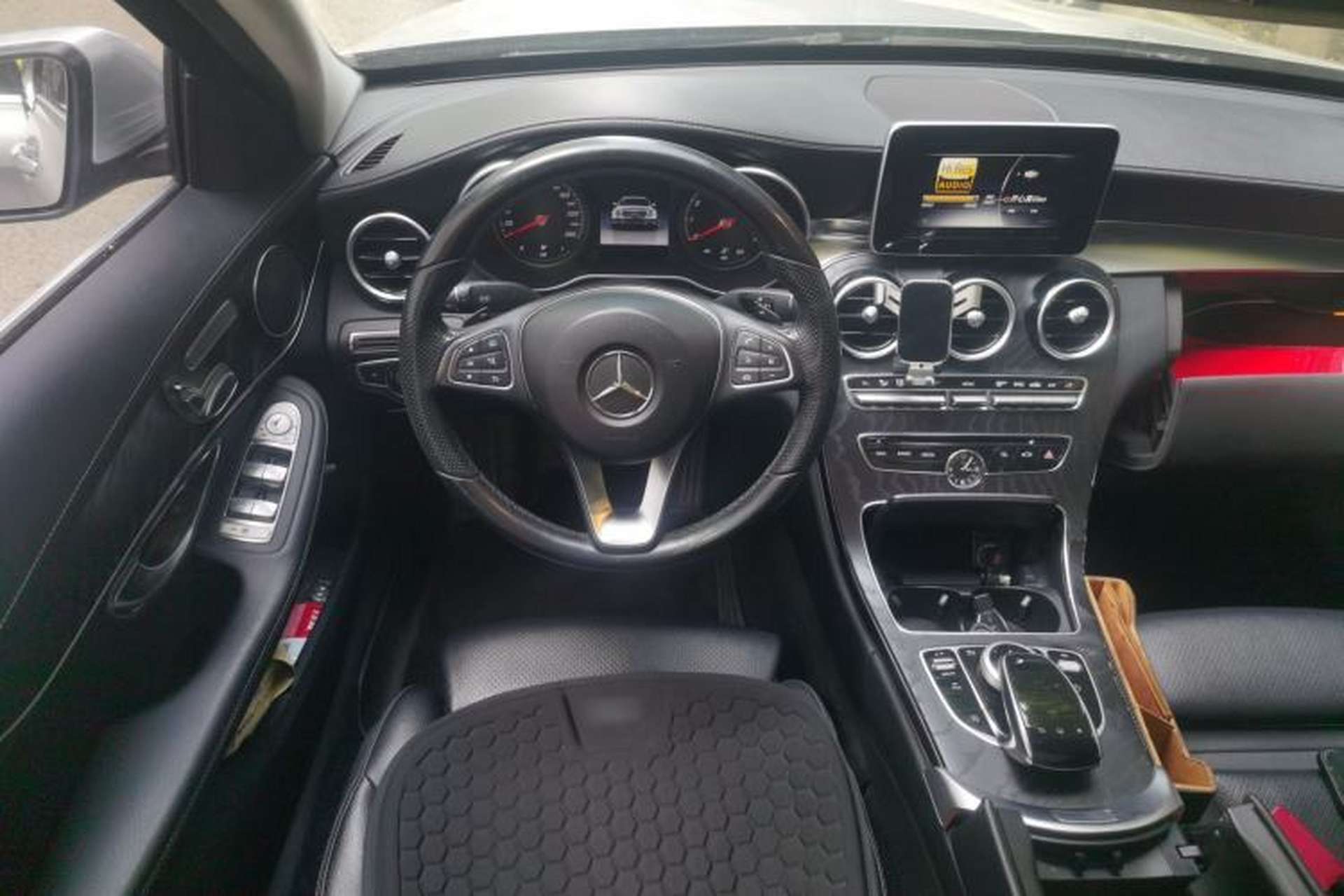Used Mercedes-Benz C-Class 2015 Revised C 200 L Sport Edition Steering Wheel