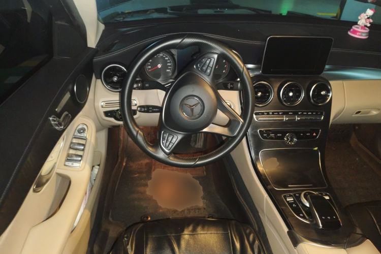 Used Mercedes-Benz C-Class 2015 Revised C 200 L Sport Edition Steering Wheel